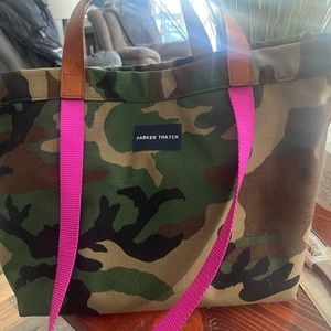 Parker Thatch Lil Easy Camoflauge Tote Bag
